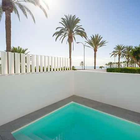 Willa Porto Mare 42 With Heated Pool On The Front Line By Canaryscape *